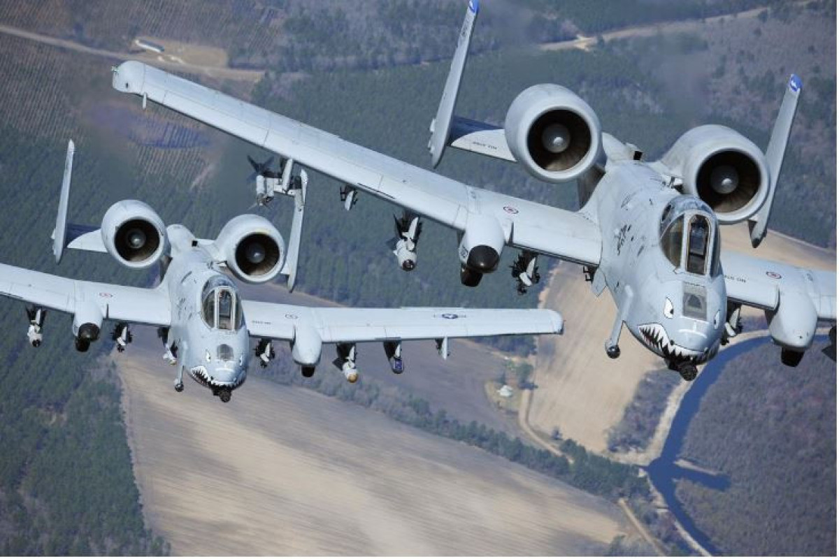 TIME: ABŞ ukraynalı pilotlara A-10 hücum təyyarəsində təlim keçir