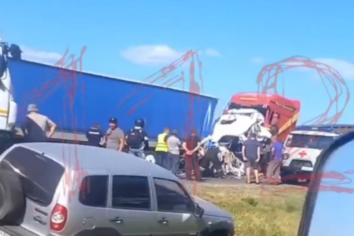 Rusiyada ağır yol qəzası baş verib, 16 nəfər ölüb