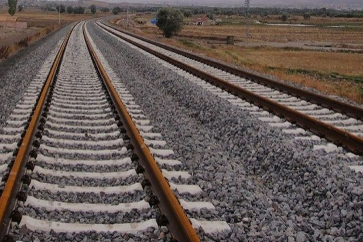 İran Rəşt-Astara dəmir yolunu prioritet hesab edir