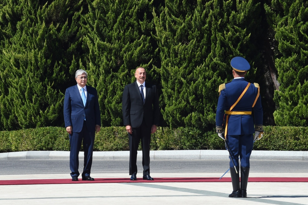 Qazaxıstan Prezidentinin rəsmi qarşılanma mərasimi olub - FOTO 