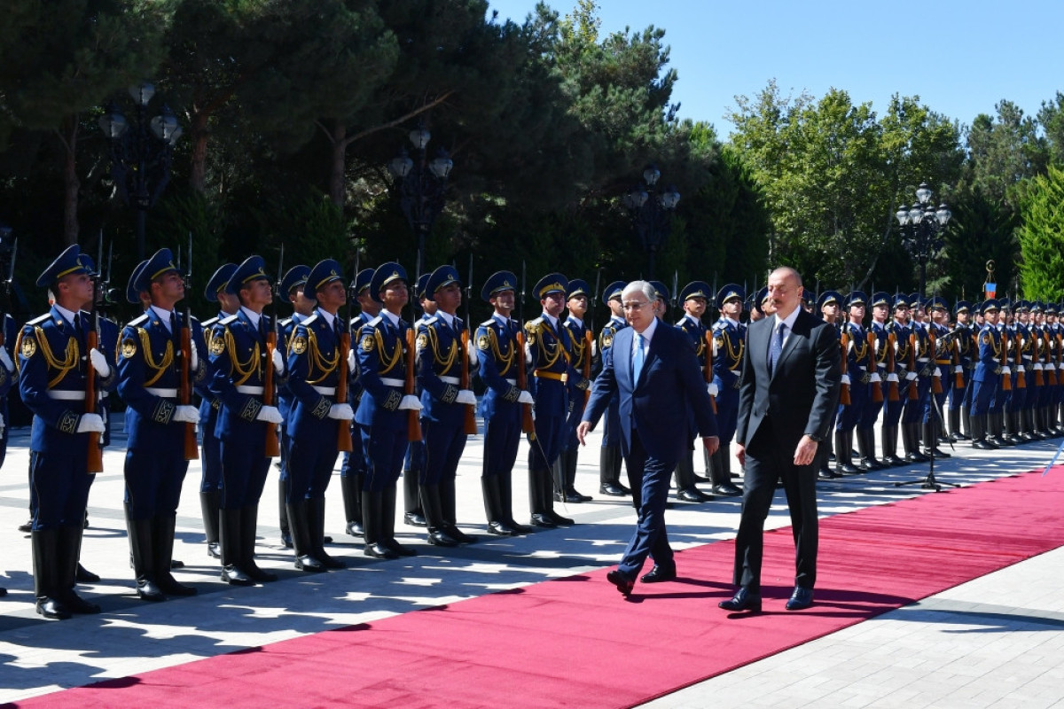 Qazaxıstan Prezidentinin rəsmi qarşılanma mərasimi olub - FOTO 