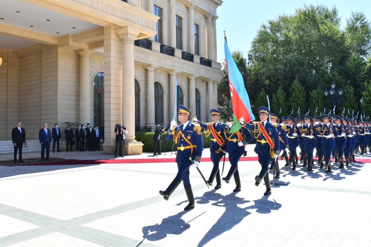 Qazaxıstan Prezidentinin rəsmi qarşılanma mərasimi olub - FOTO 