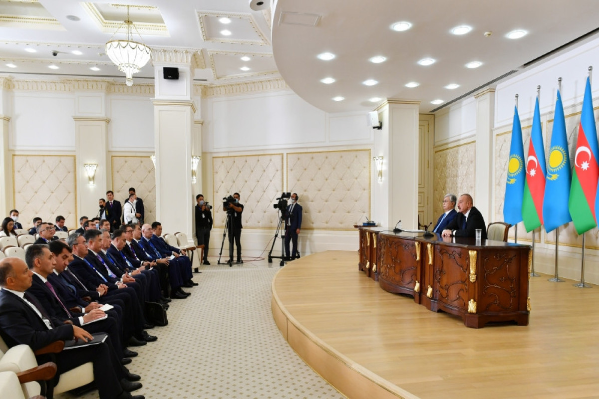 Azərbaycan və Qazaxıstan prezidentləri mətbuata bəyanatlarla çıxış ediblər - YENİLƏNİB 