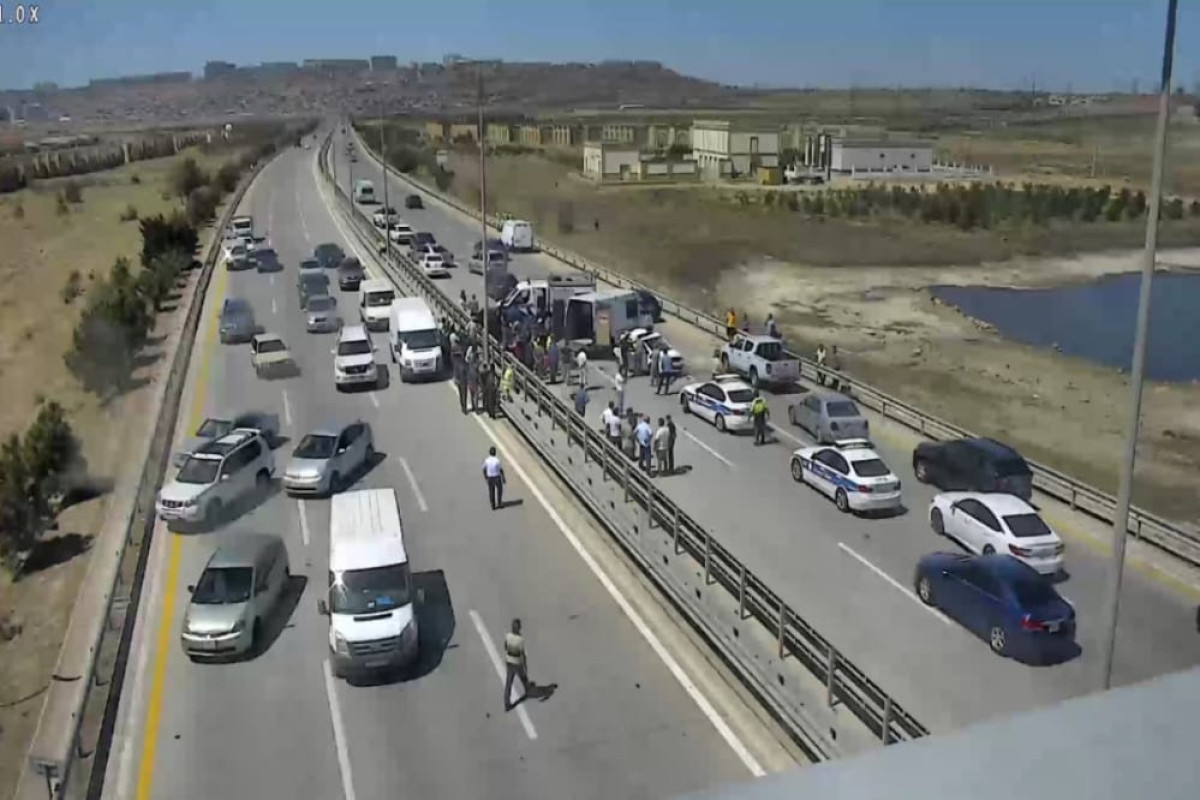 Zığ şosesindəki qəzada həlak olan şəxslər DYP baş inspektorunun müəllimi və həyat yoldaşı olub