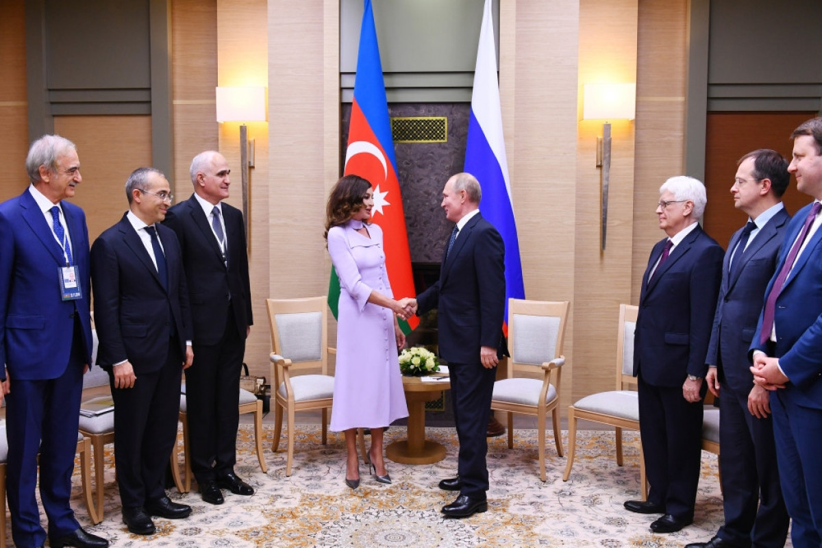 Владимир Путин поздравил Мехрибан Алиеву