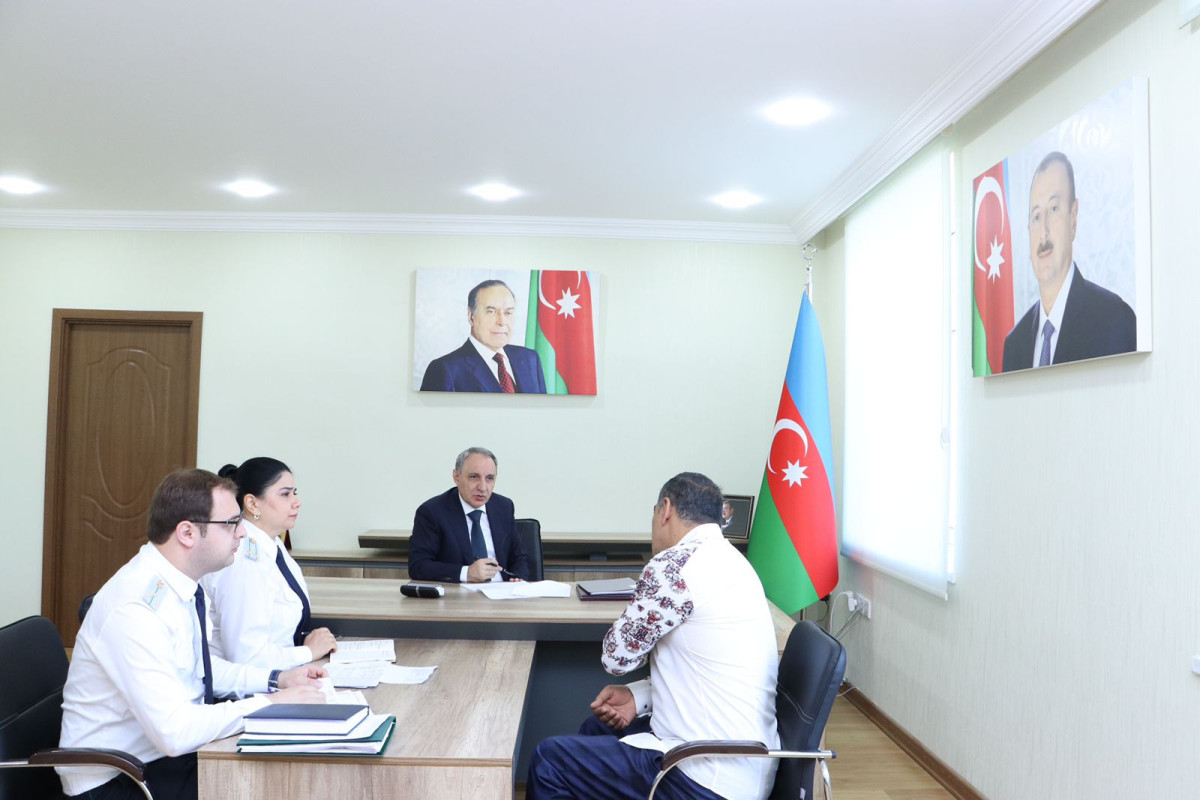 Baş Prokuror Şirvan və Hacıqabul sakinlərini qəbul edib