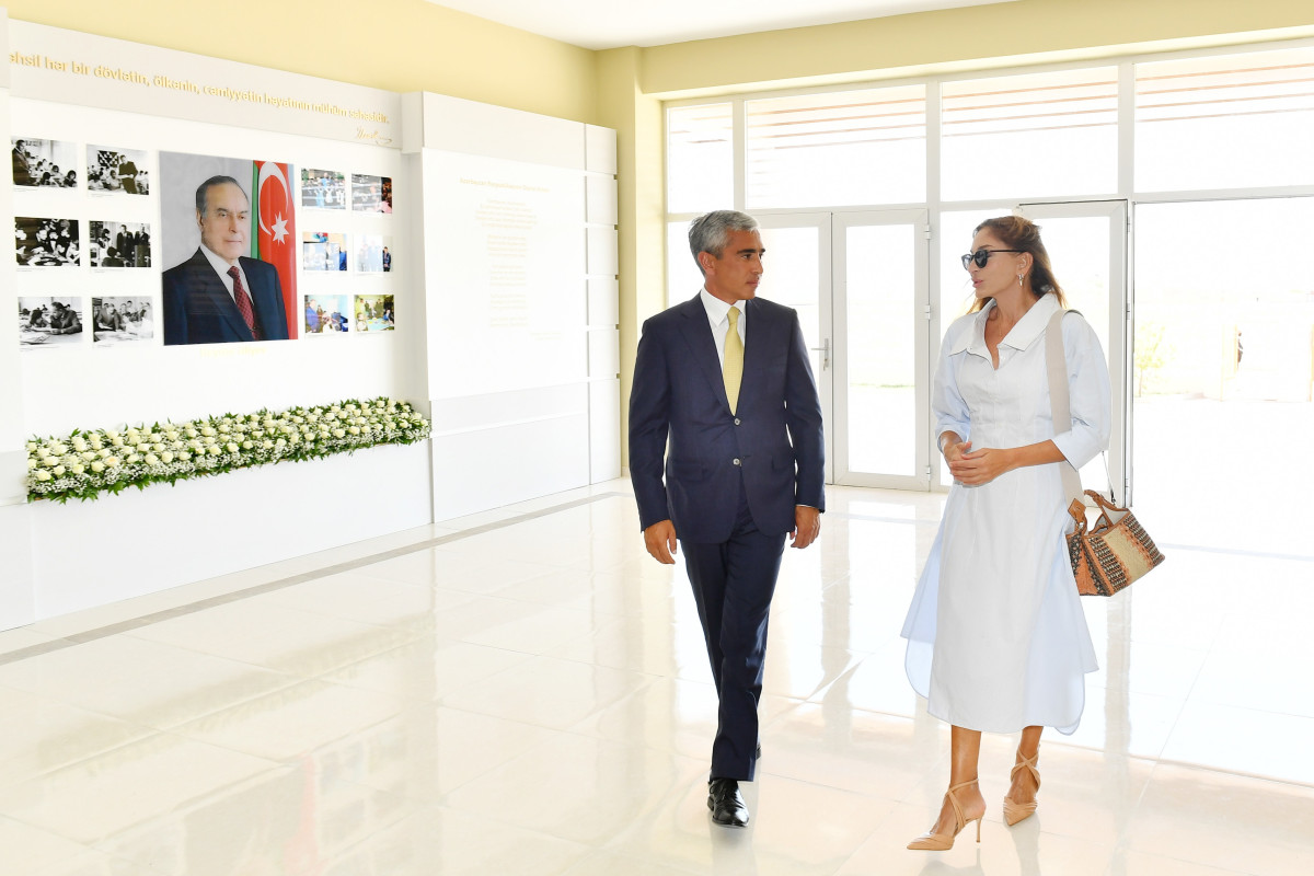 Mehriban Əliyeva Binədə orta məktəb binasının, Qaraçuxurda körpələr evi-uşaq bağçasının açılışlarında iştirak edib - FOTO 