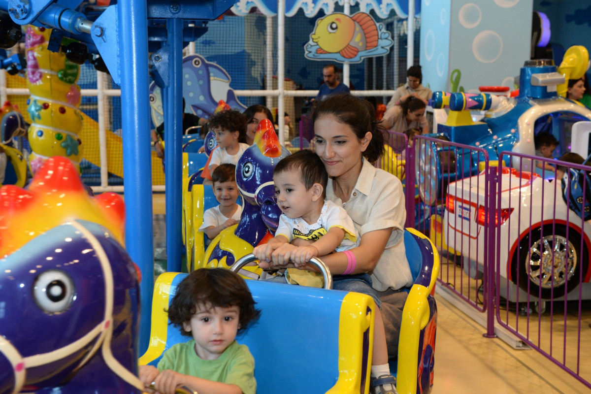 First Vice-President Mehriban Aliyeva made post from festivities organized for children