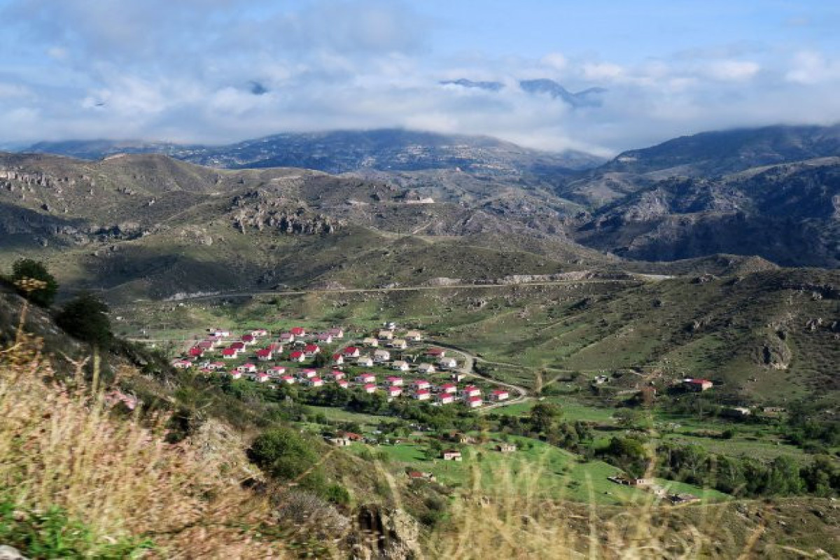 Zabux kəndi