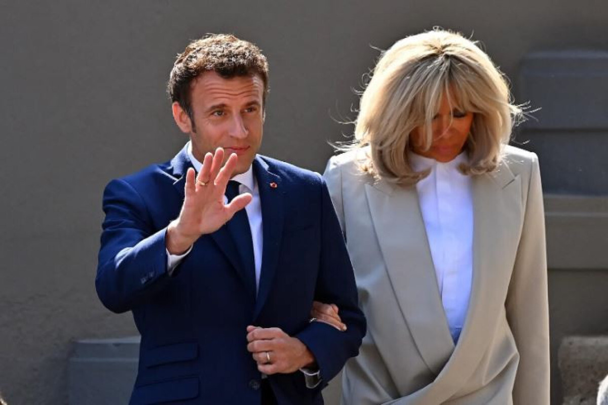 Marc Rebillet insults Emmanuel Macron at a festival in Le Touquet