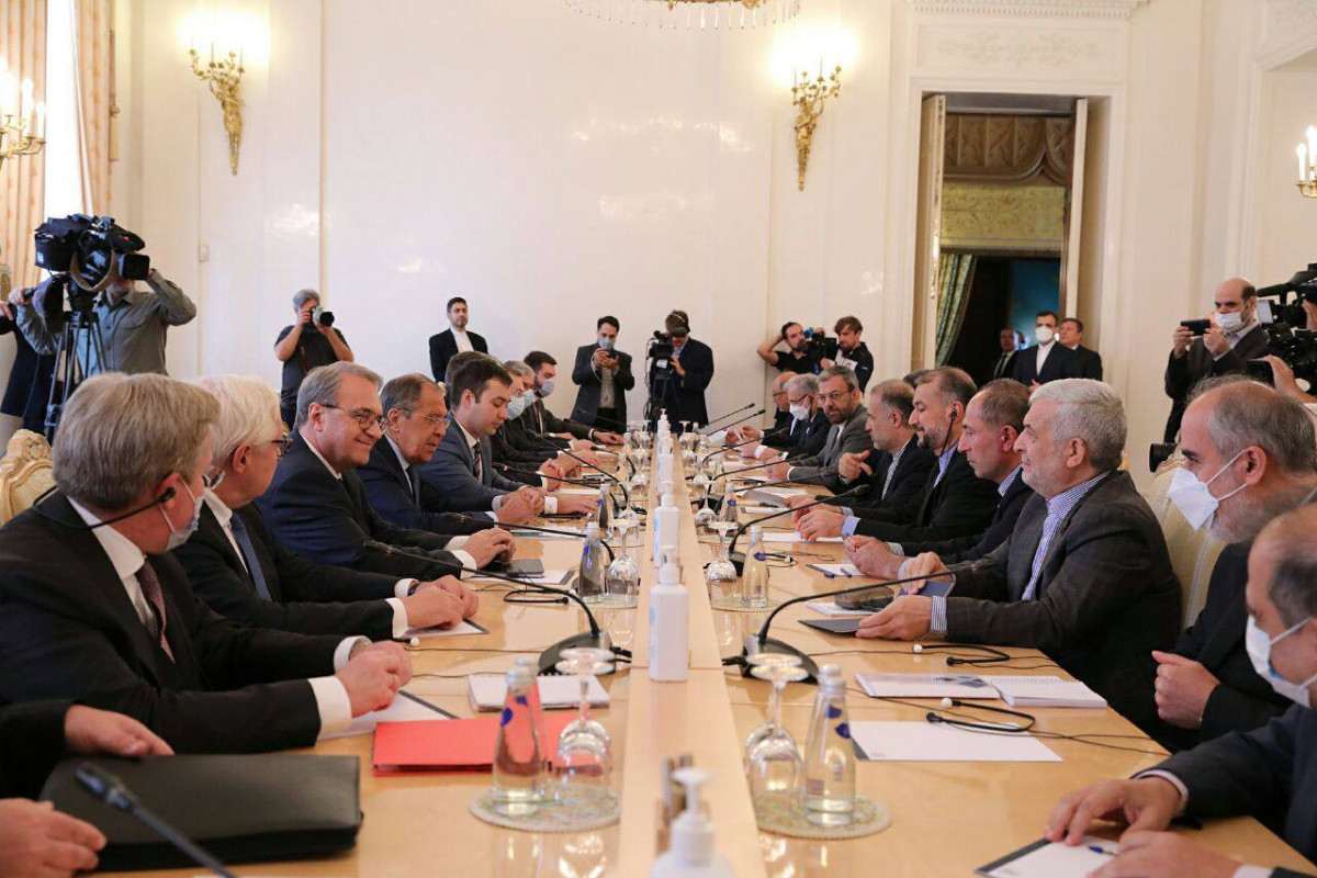 Iran, Russia FMs held meeting in Moscow