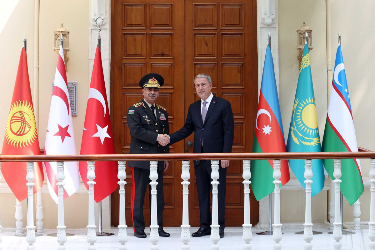 Hulusi Akar Zakir Həsənovla görüşüb