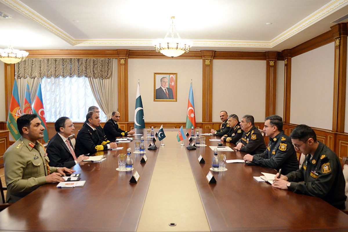 Обсуждено развитие военного сотрудничества Азербайджана, Пакистана и Турции