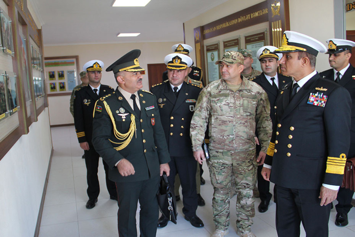 The Chief of the Naval Staff of the Pakistan Navy visited a military institute and one of the military units-Azerbaijan's MoD-PHOTO 