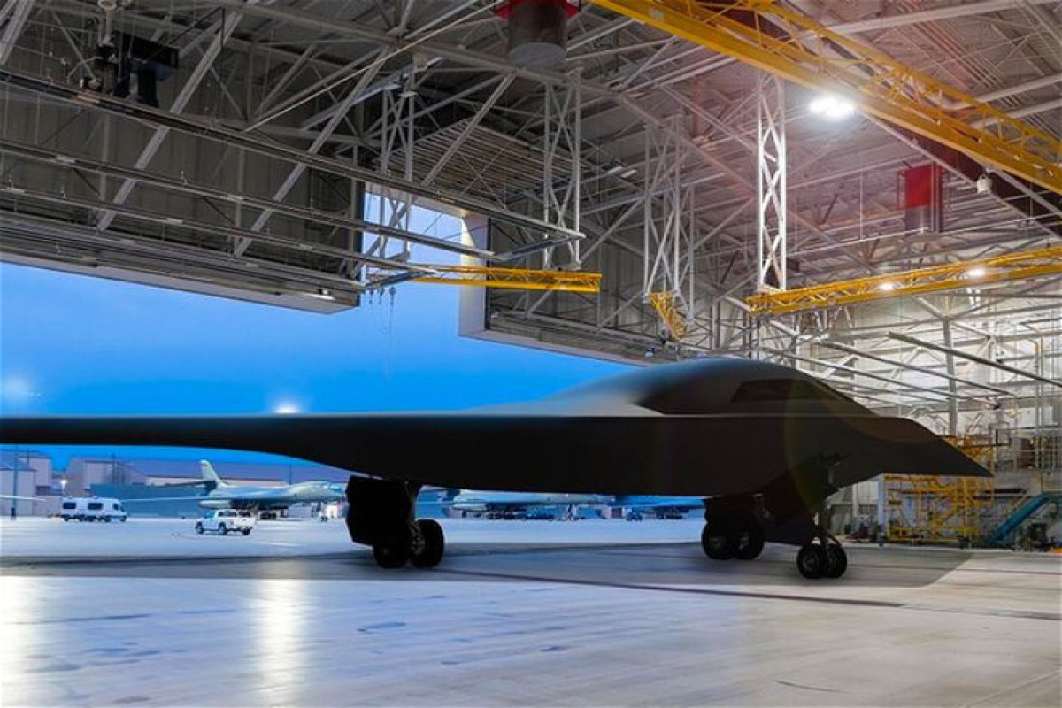 ABŞ nüvə silahı daşıyan yeni nəsil “B-21 Raider” bombardmançısı təyyarəsini təqdim edib