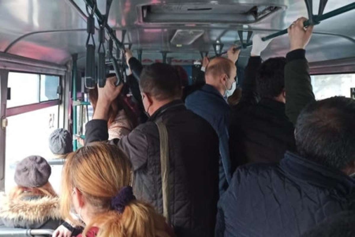 Bakıda 165 avtobus 25 dəqiqəyə kimi gecikmə ilə hərəkət edir - SİYAHI 