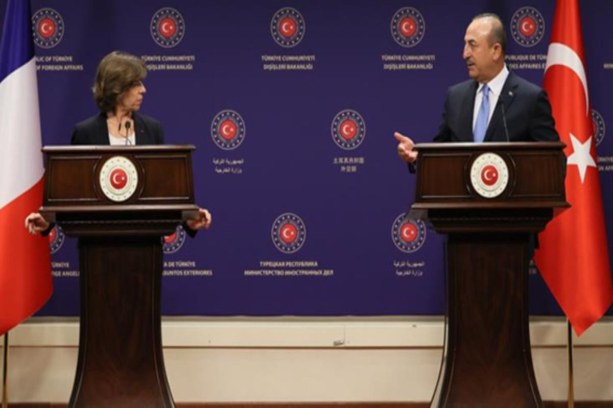 Министры иностранных дел Турции и Франции обсудили региональные вопросы