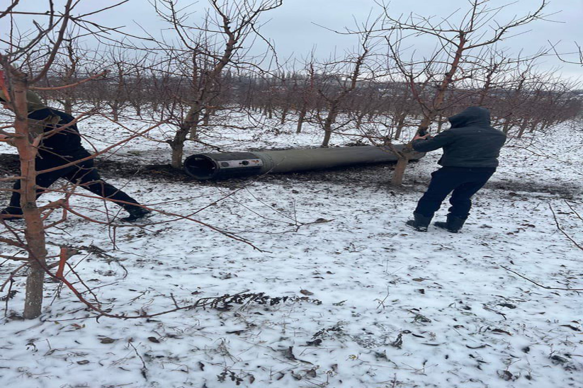 KİV: Rusiyanın Ukraynaya atdığı raketlərdən biri Moldovaya düşüb - FOTO 