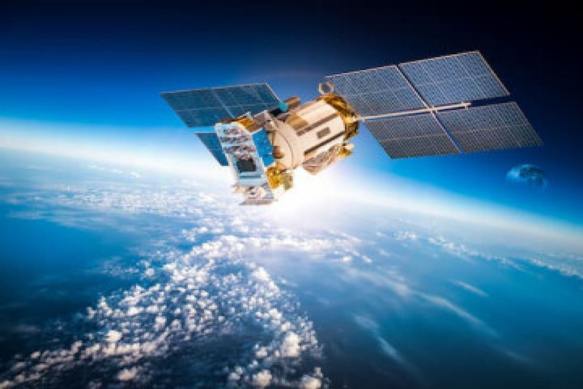 Спутник «AzerSky 2» будет стоить меньше $10 млн