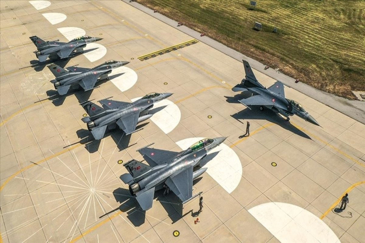 ABŞ "F-16"ların Türkiyəyə satışını məhdudlaşdıran maddələri qanun layihəsindən çıxarıb