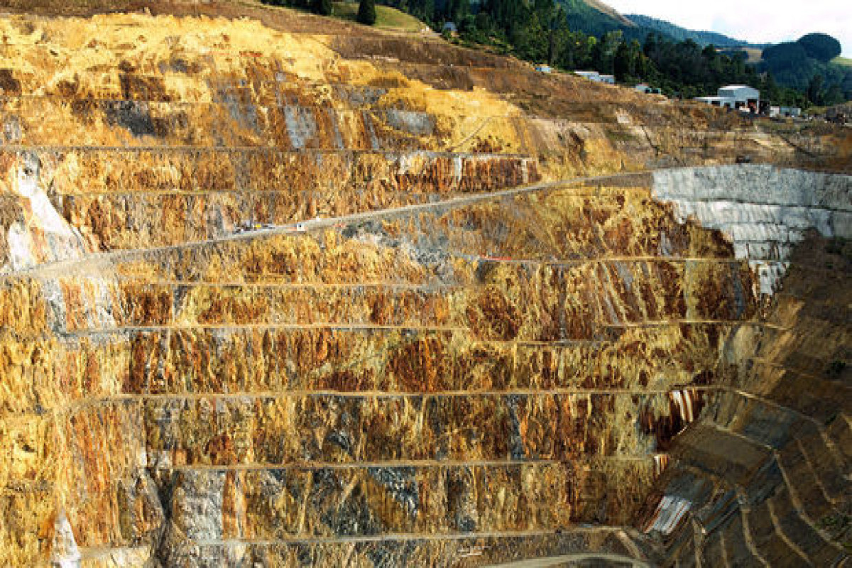 Британская компания обнаружила новую золотоносную зону в Гядабейском районе