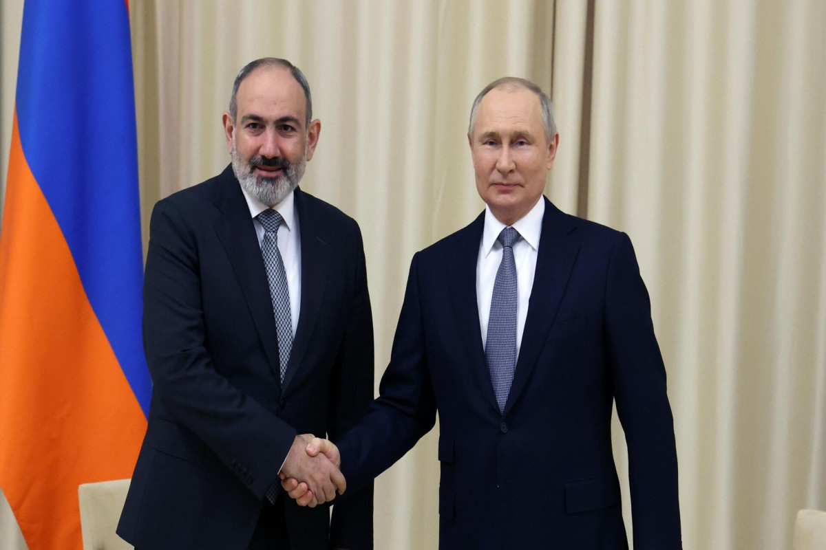 Russian President Vladimir Putin and Armenian Prime Minister Nikol Pashinya