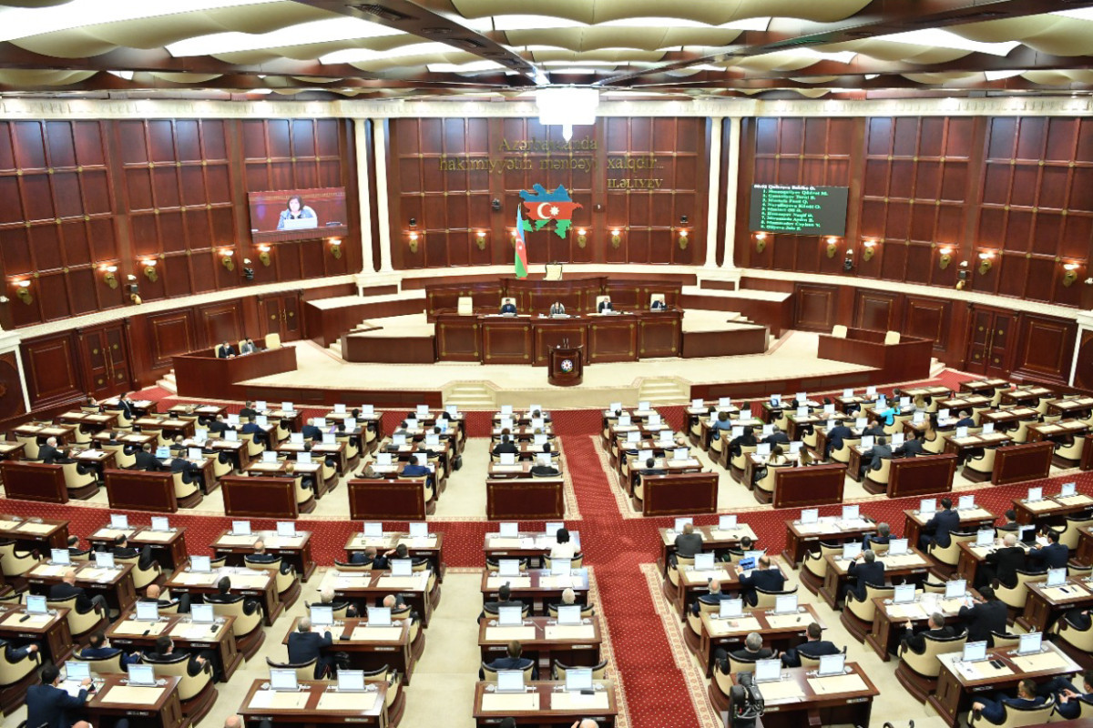 Parlamentdə 2023-cü ilin dövlət büdcəsi üçüncü oxunuşda qəbul edilib - YENİLƏNİB 