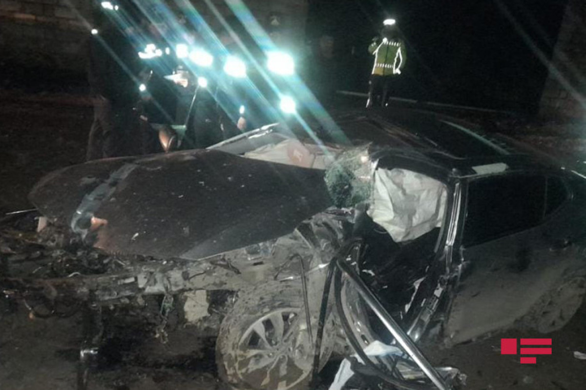 Qazaxda minik maşını aşıb, 2 nəfər ölüb - FOTO  - VİDEO 
