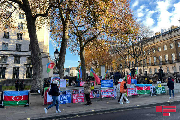 Londonda Cənubi azərbaycanlılara dəstək aksiyası