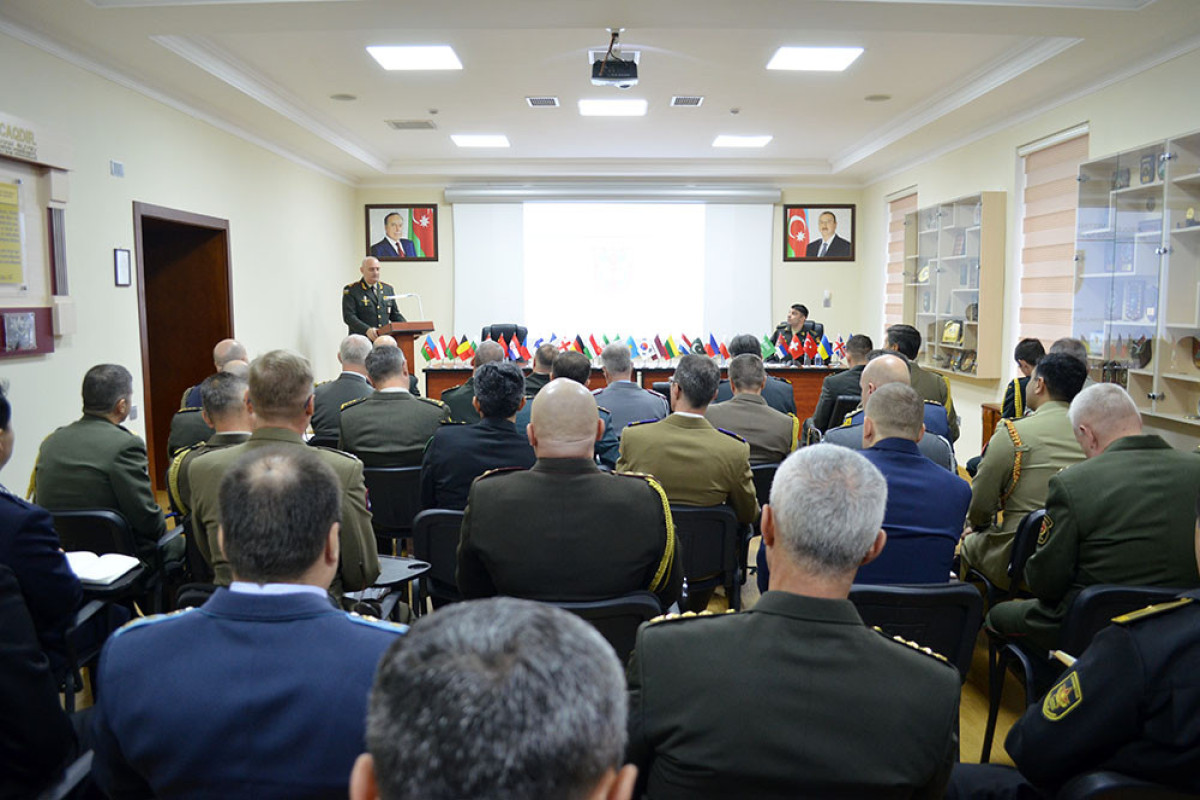 MN-də hərbi attaşelərlə ilin yekununa dair toplantı keçirilib - FOTO 
