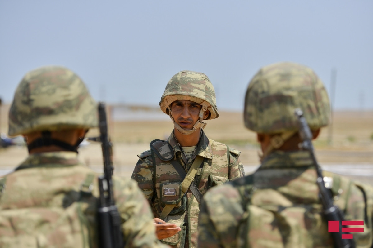 Mənzil növbəsində duran hərbçilərin sayı açıqlanıb