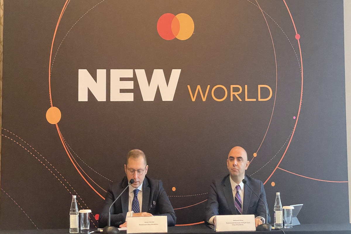 Azərbaycanda 10 mln. əhaliyə 13 mln. bank kartı düşür