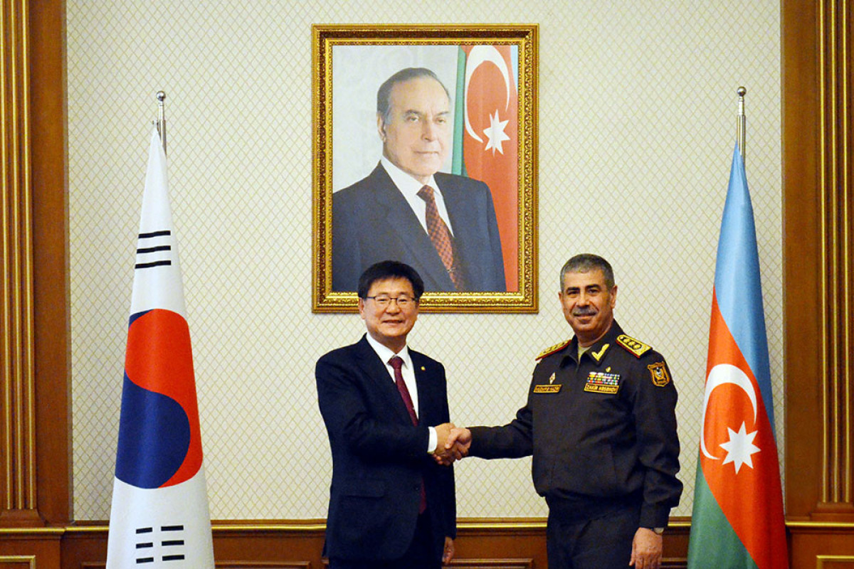 Azərbaycan-Koreya hərbi əməkdaşlığı müzakirə edilib - FOTO 