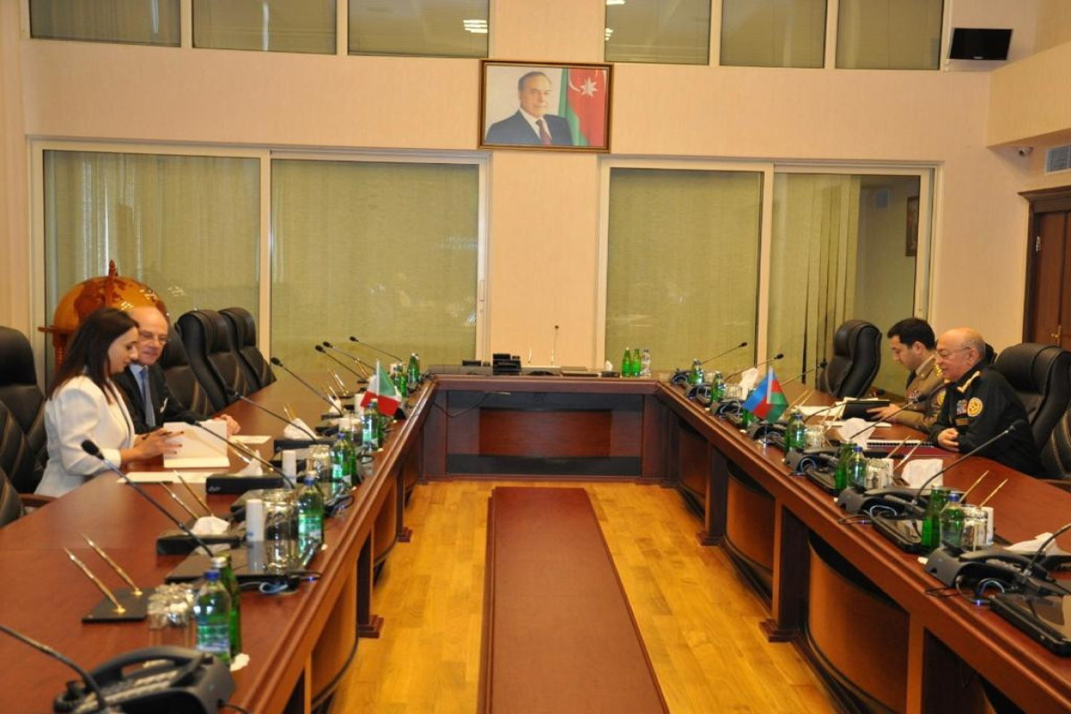 Kəmaləddin Heydərov İtaliya səfiri ilə görüşüb