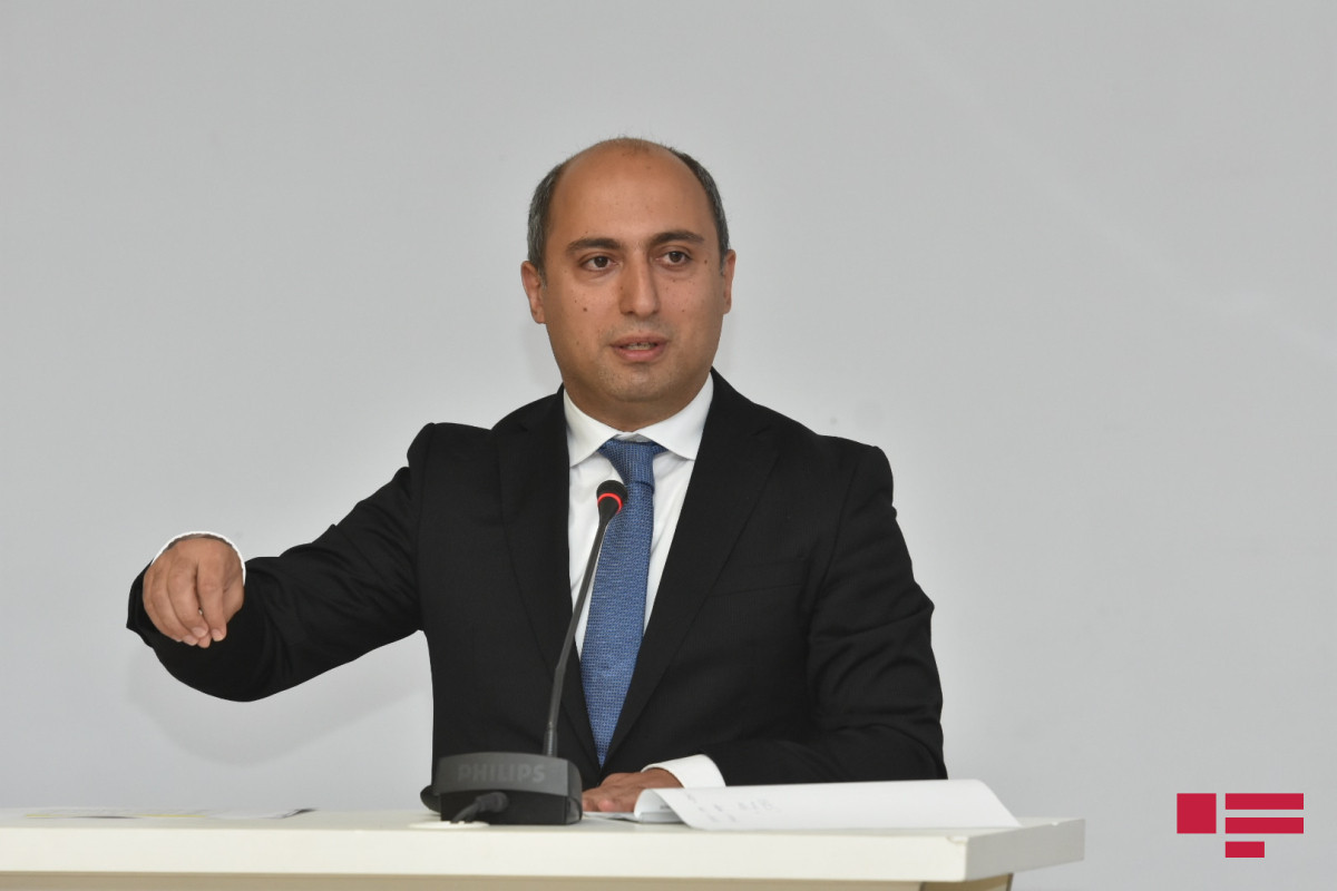 Emin Əmrullayev, təhsil naziri