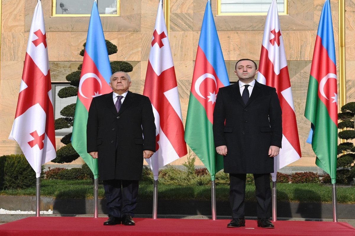 Əli Əsədov Tbilisidə Gürcüstanın Baş naziri ilə görüşüb