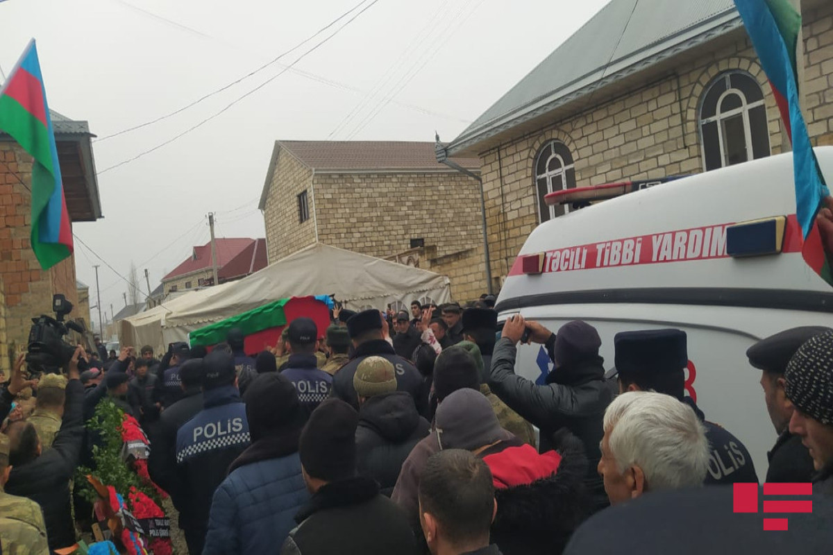 Kəlbəcərdə minaya düşərək həlak olan hərbçi dəfn edilib - FOTO  - YENİLƏNİB 