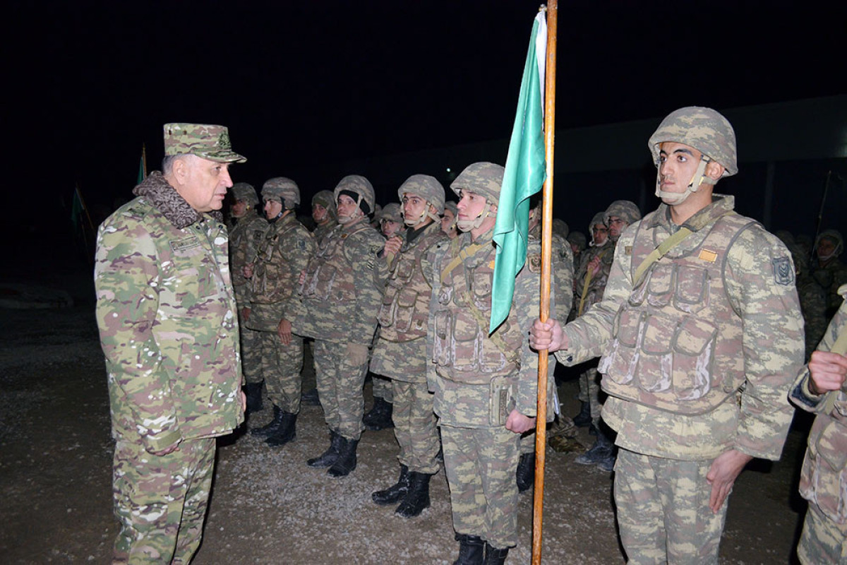 Baş Qərargah rəisi hərbi hissələrin döyüş hazırlığını yoxlayıb - FOTO 