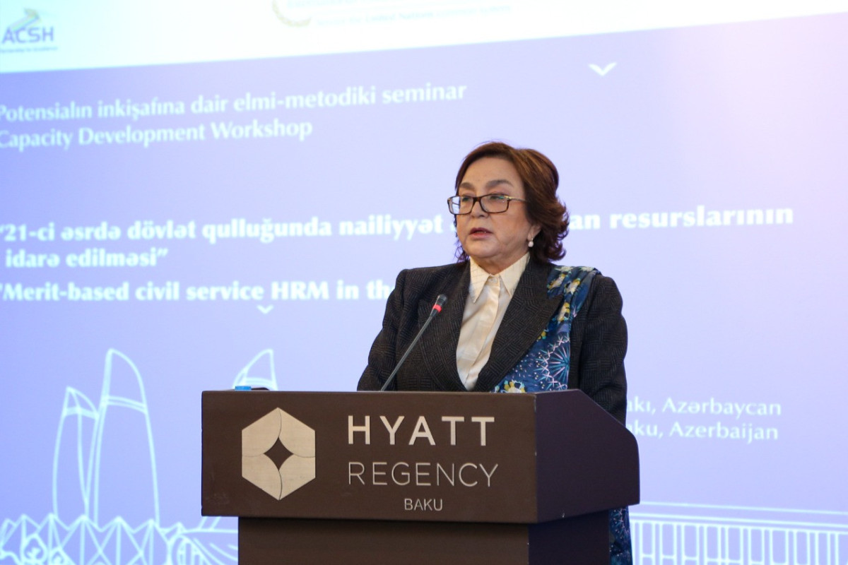Məleykə Abbaszadə: "Dövlət qulluqçularının potensialının artırılması mövcud olan aktual məsələdir"
