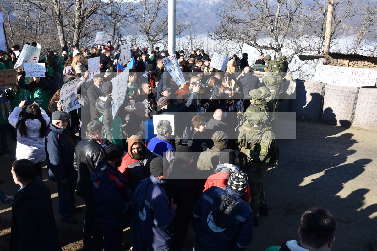 Şuşa-Xankəndi yolunda keçirilən etiraz aksiyasının iştirakçıları bəyanat yayıb
