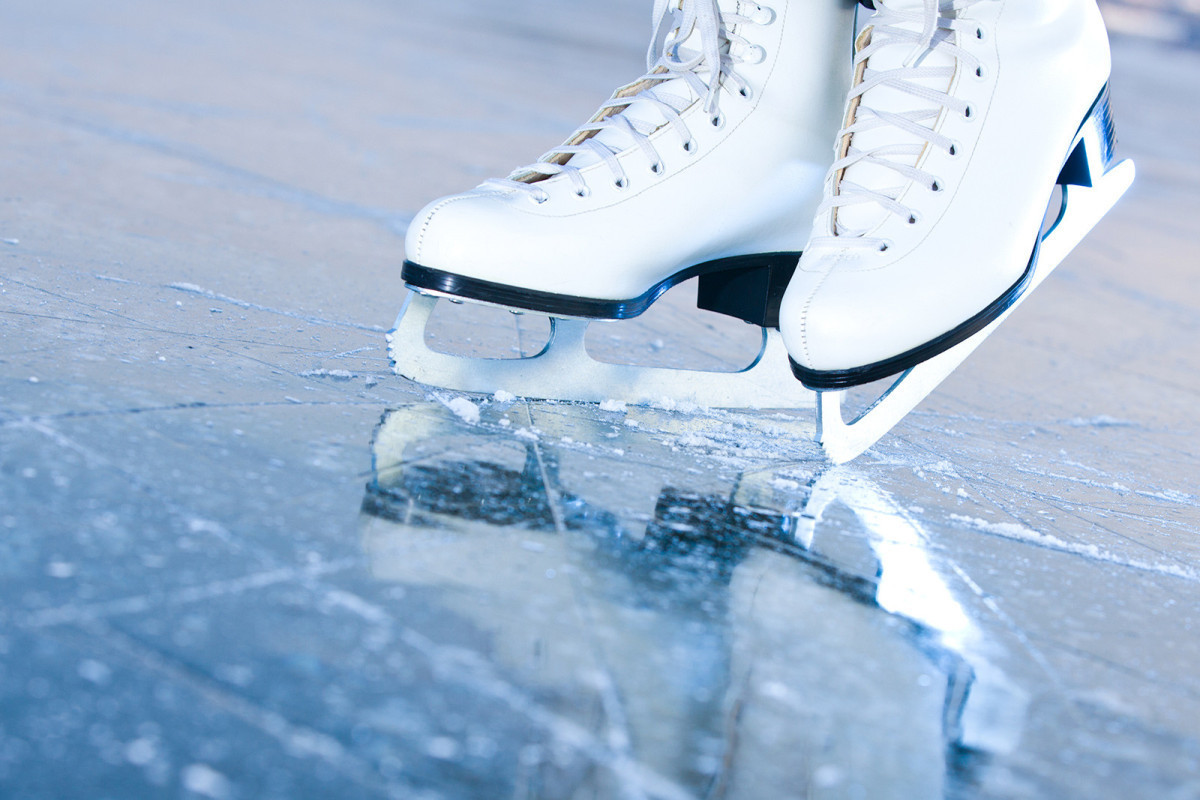 Indoor ice rink will be opened in Baku next year: Minister