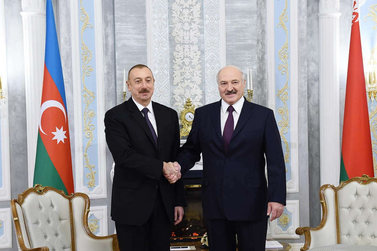Lukaşenko Prezident İlham Əliyevi təbrik edib