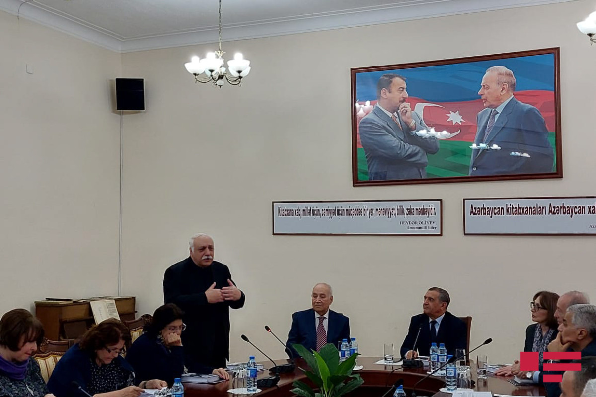 Fikrət Əmirova həsr olunmuş kitab və məcmuə təqdim edilib