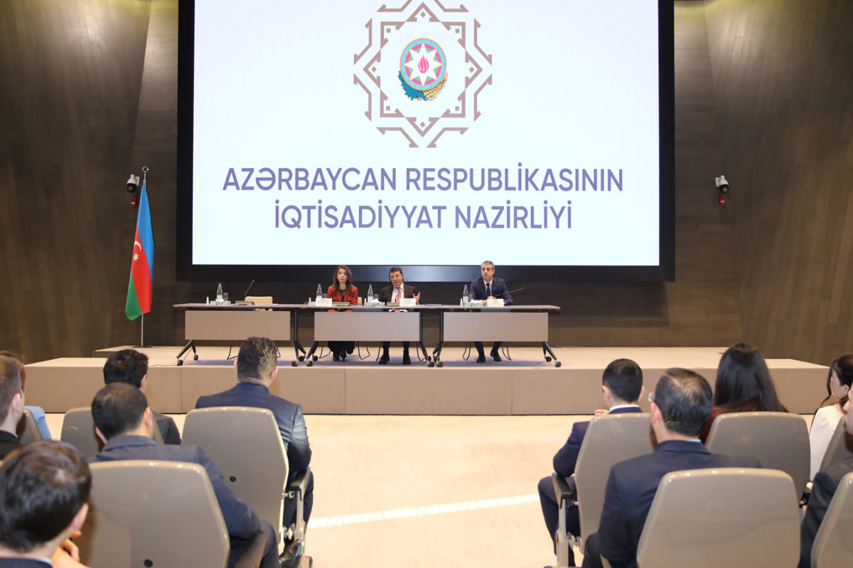 Nazir müavini “Uğur yolu” müsabiqəsinin qalibləri ilə görüşüb - FOTO 