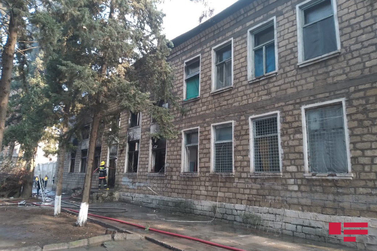 Bərdədə keçmiş “Qocalar evi”ndə yanğın olub - VİDEO  - YENİLƏNİB 