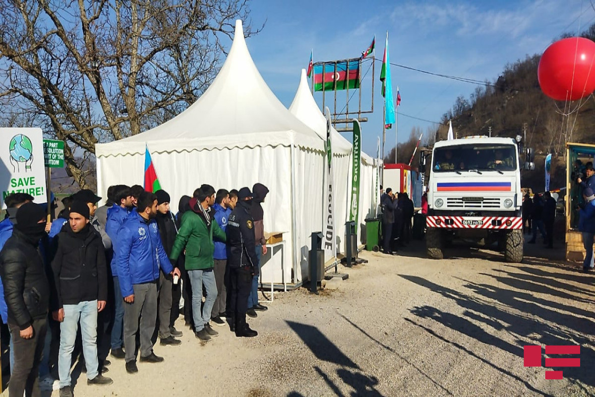 RSK-ya məxsus təminat avtomobilləri Laçın-Xankəndi yolundan maneəsiz keçib - FOTO  - VİDEO 