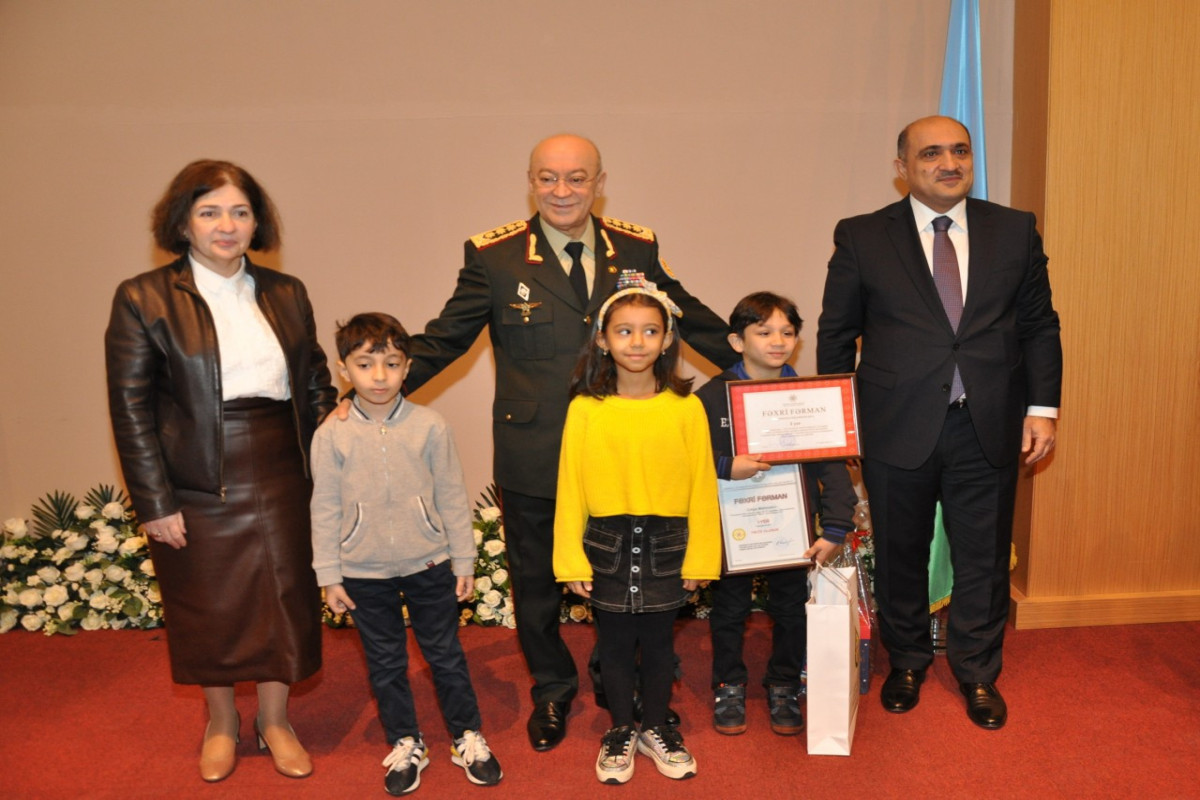 “Fövqəladə hallar uşaqların gözü ilə” müsabiqəsinin qalibləri mükafatlandırılıb - FOTO 