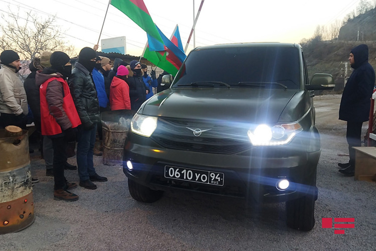 Rusiya sülhməramlılarının avtomobili Laçın istiqamətinə maneəsiz keçib