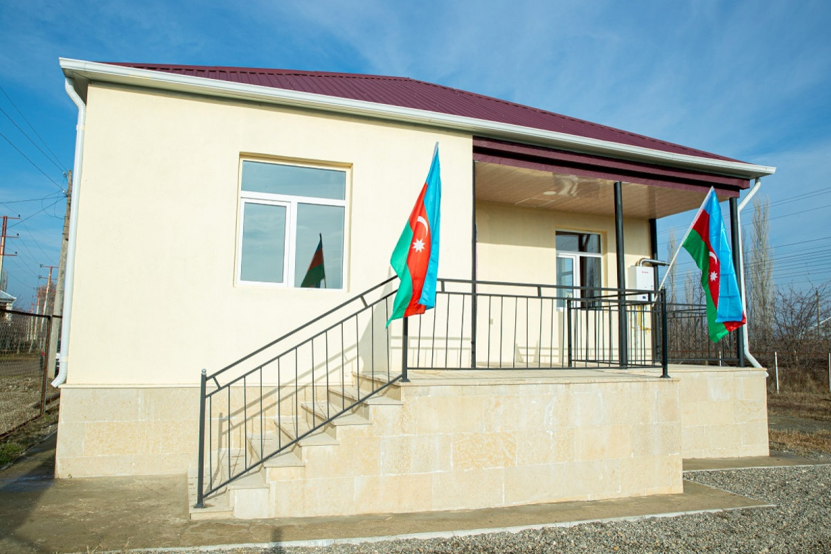 Regionlarda şəhid ailələri və müharibə əlillərinə daha 100 fərdi ev təqdim olunub