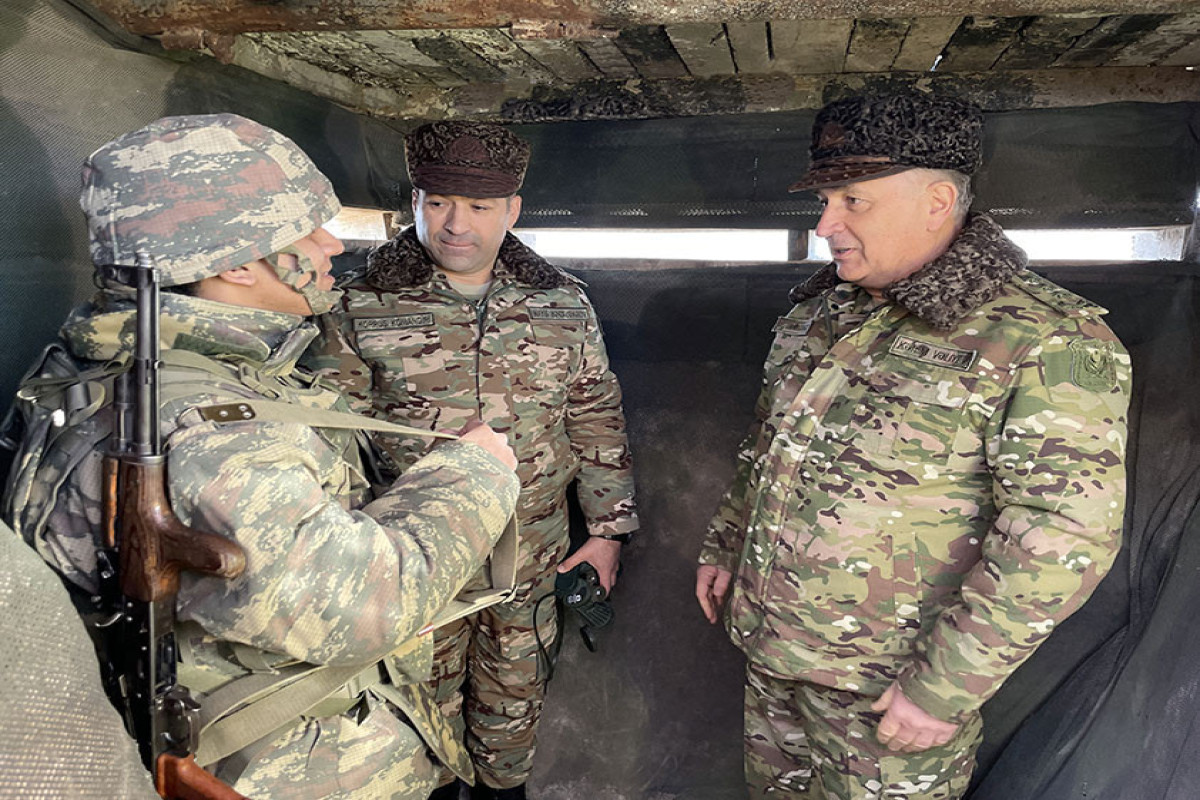 Начальник Генштаба посетил воинские части на освобожденных территориях